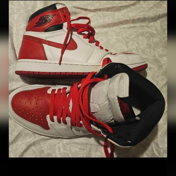 Jordan mid 1 OG Heritage - Picture 2 of 3